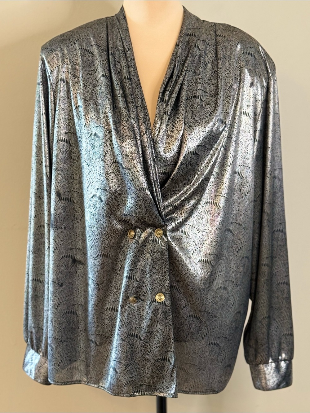 Notations Woman vintage top silver shimmery feather patterned SZ 18W